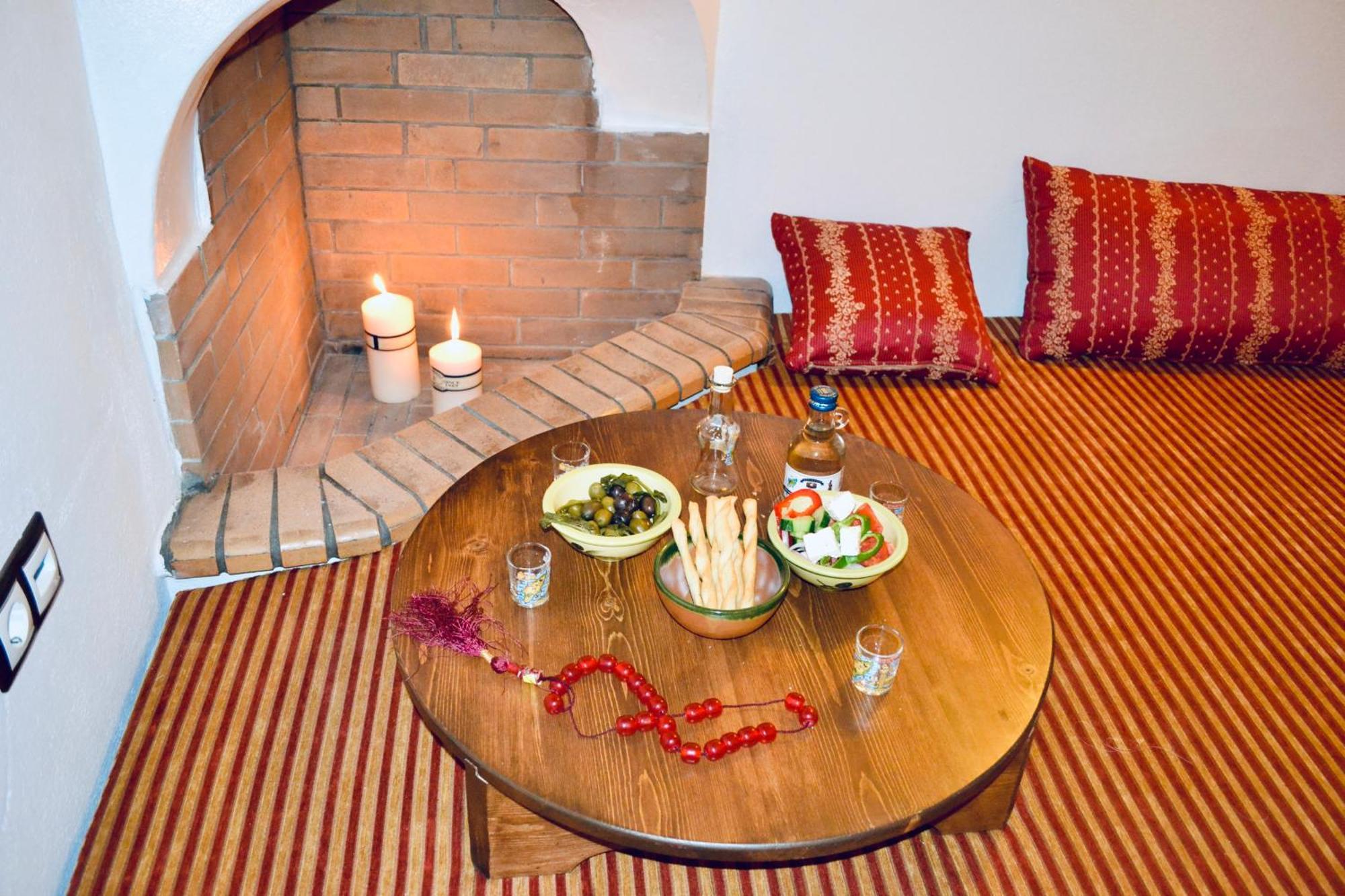 Villa Patitiri Traditional House With Hot Tub アルハンゲロス エクステリア 写真