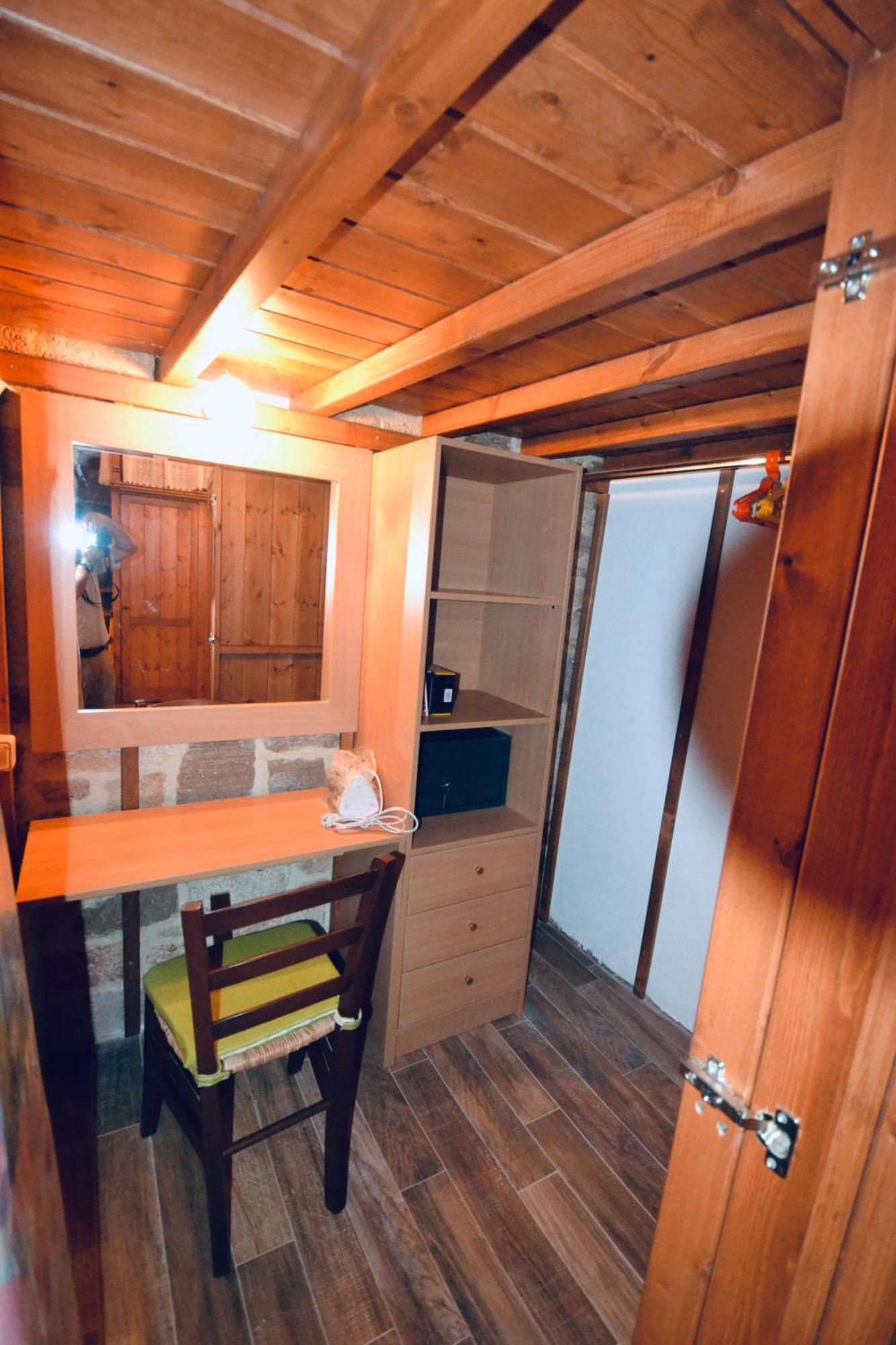Villa Patitiri Traditional House With Hot Tub アルハンゲロス エクステリア 写真